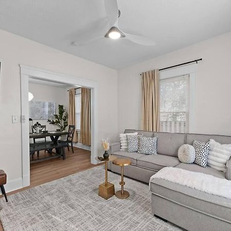 Charming Retreat In Cleveland Villa ภายนอก รูปภาพ
