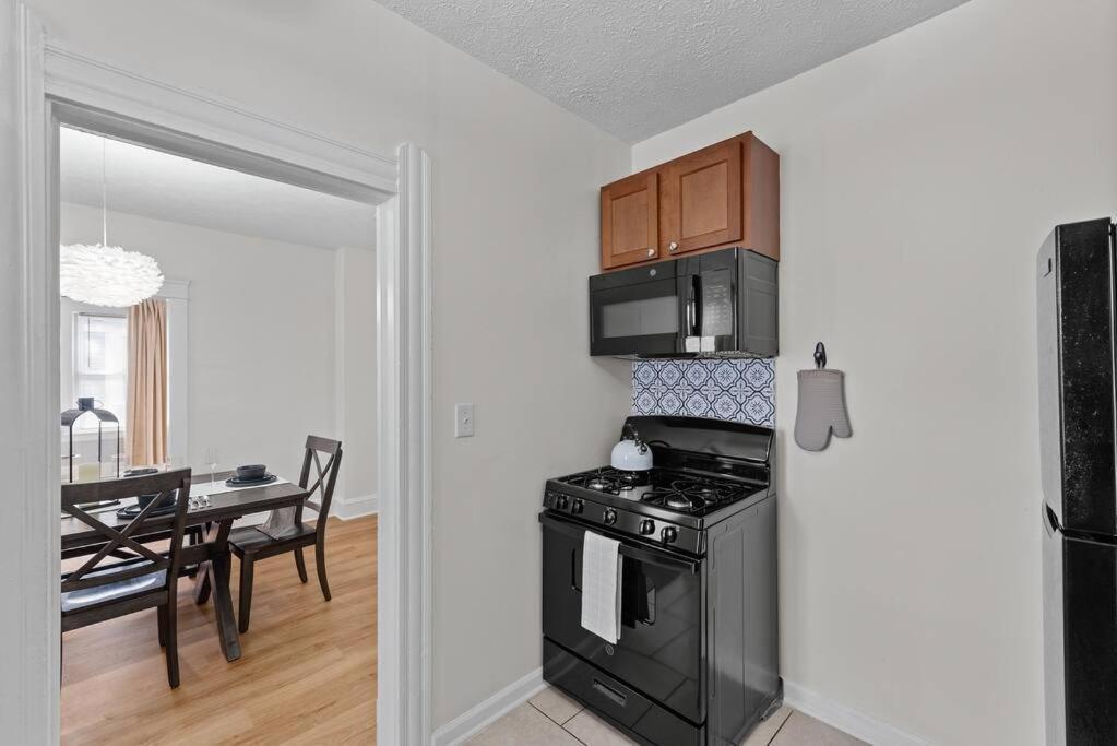 Charming Retreat In Cleveland Villa ภายนอก รูปภาพ
