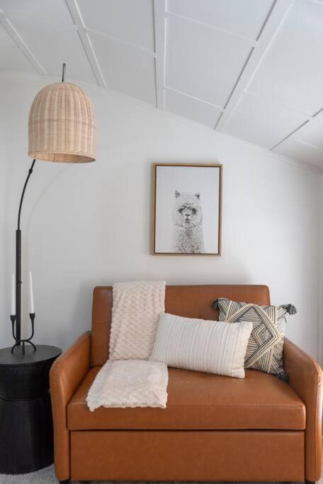 Charming Retreat In Cleveland Villa ภายนอก รูปภาพ